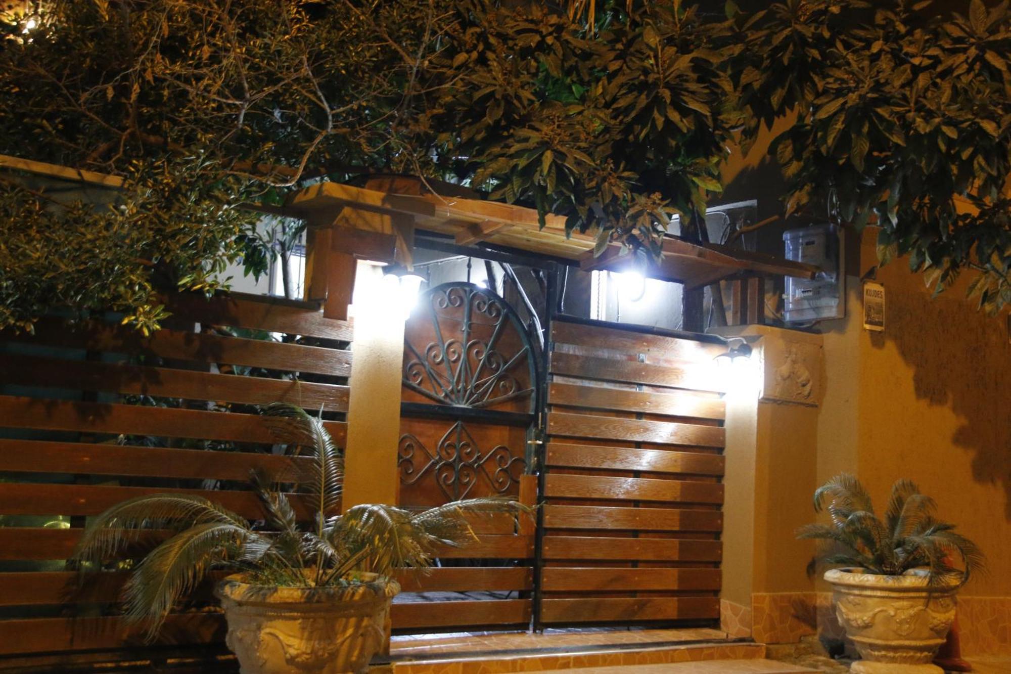 2 Kitarat Bb Bed & Breakfast Vlore Exterior photo