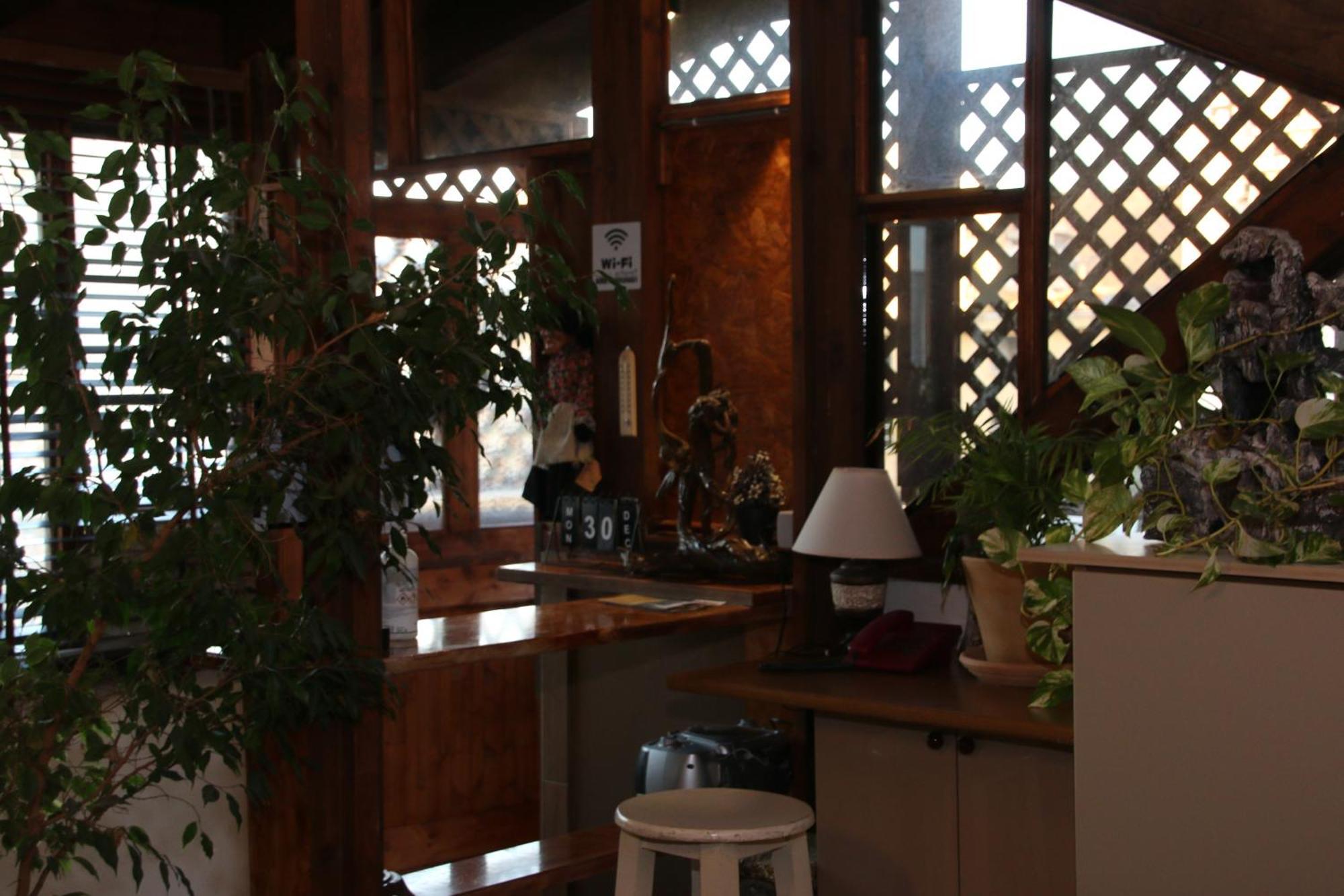 2 Kitarat Bb Bed & Breakfast Vlore Exterior photo